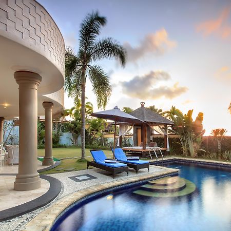 The Beverly Hills Bali A Luxury Villa Jimbaran Exterior foto